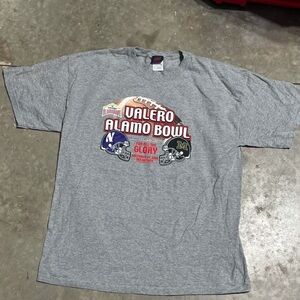 Vintage Valero Alamo Bowl T